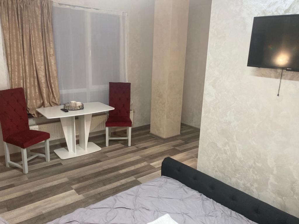 Apartments4Rent Iasi Bagian luar foto